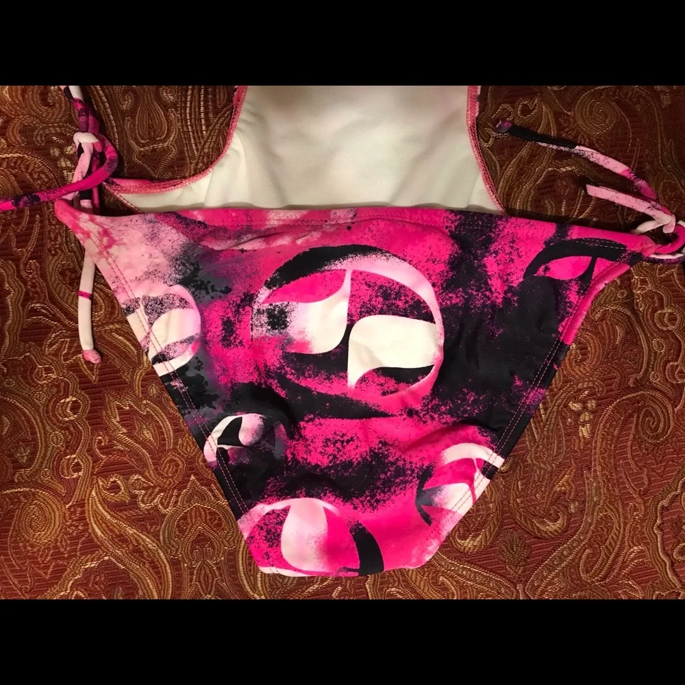 COPY - Split Monokini Size Large - Picture 3 of 5